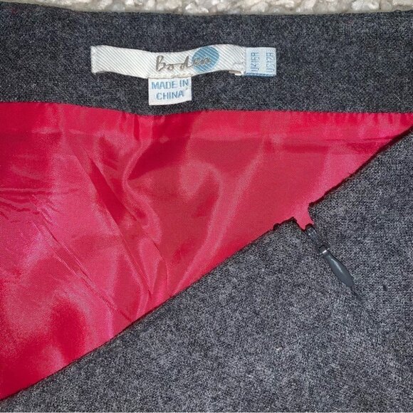 Boden Wool Skirt Women’s Size 12 US Grey Navy Black Embroidered Short Lined - Picture 5 of 7